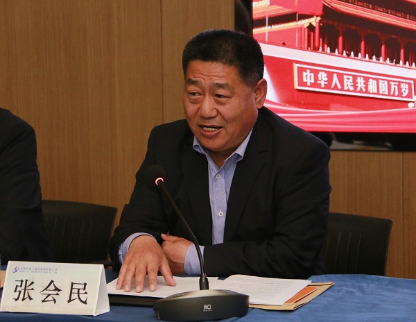 集团公司党委书记张会民作《河南二建集团公司党委2021年度工作报告》.jpg 集团公司党委书记张会民作《河南二建集团公司党委2021年度工作报告》.jpg
