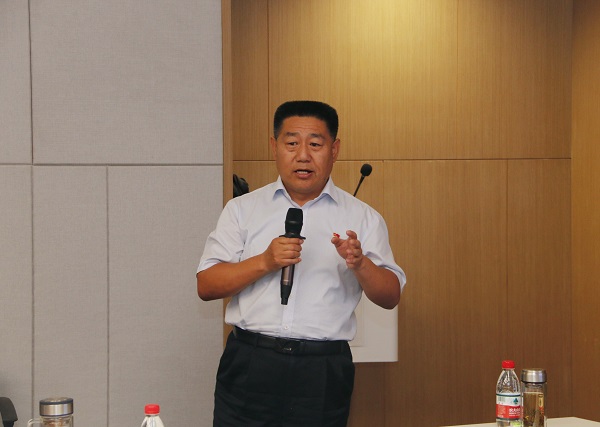 集团公司党委书记张会民主持活动.jpg 集团公司党委书记张会民主持活动.jpg