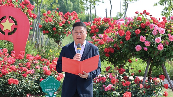 冯总讲话.JPG