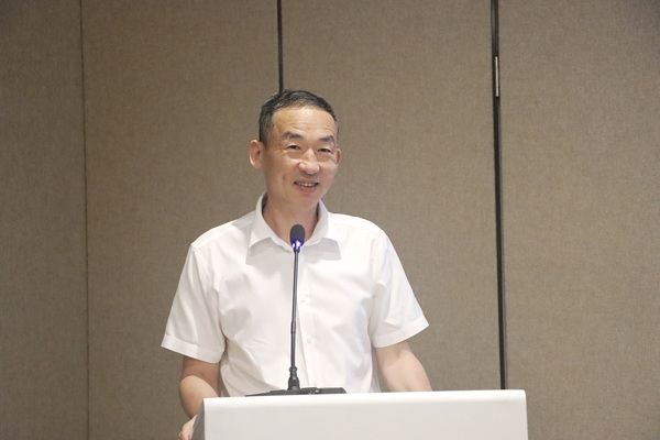 集团党委副书记、监事会主席陈百斌讲话.jpg 集团党委副书记、监事会主席陈百斌讲话.jpg